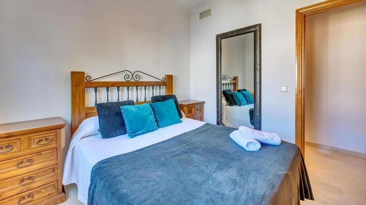 Contemporaly Huge Riyad Estepona Apartment